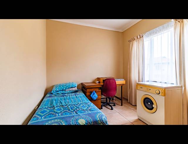 2 BEDROOM TOWNHOUSE FOR SALE IN EDEN GLEN